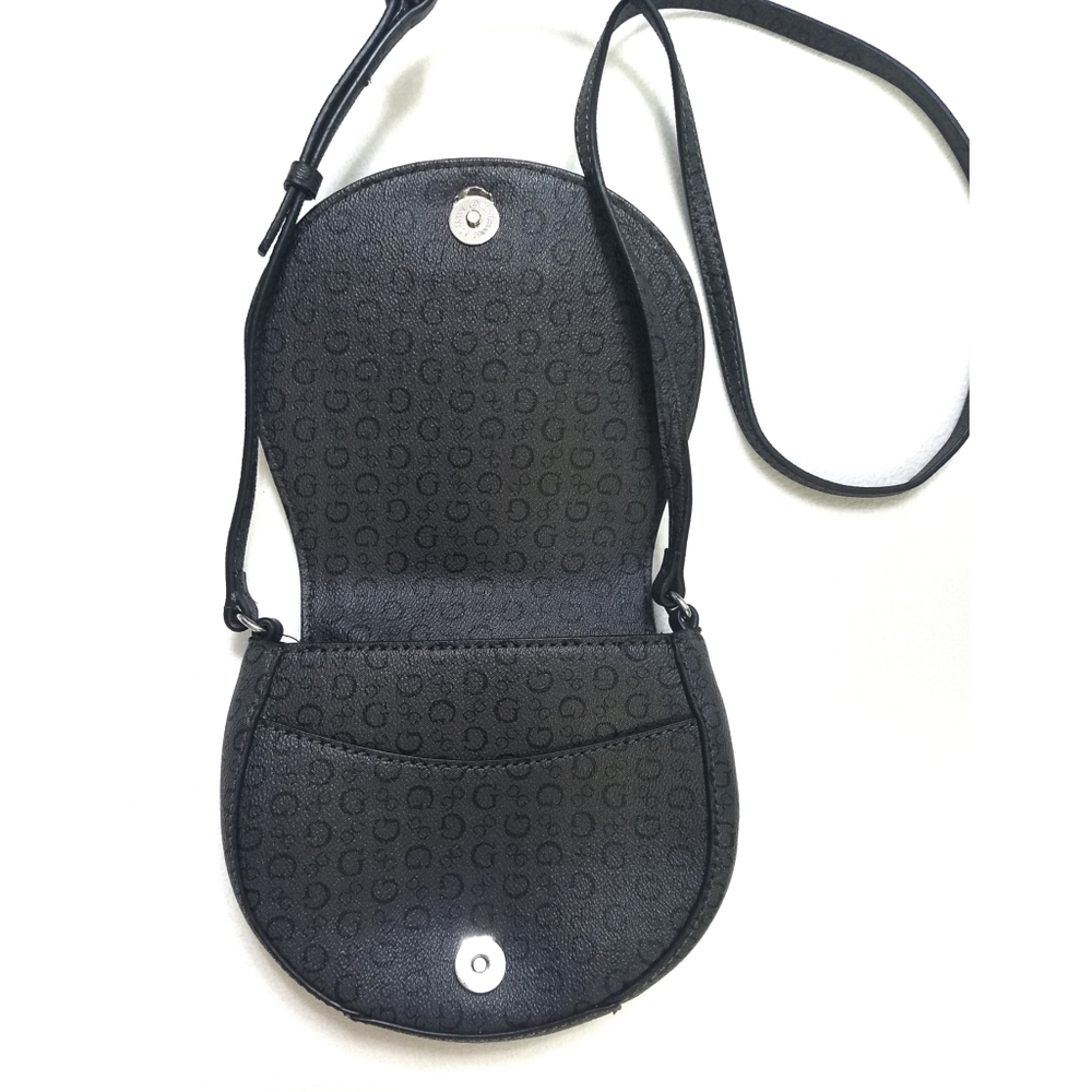 Guess Crossbody Purse - Picture 2 of 7